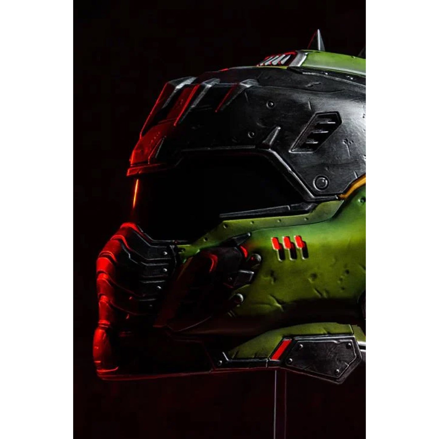 Doom: The Dark Ages Doom Slayer Helmet