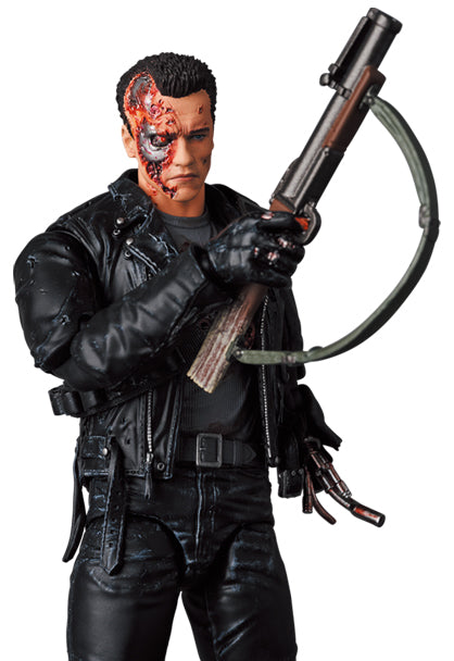MAFEX T-800 (T2: Battle Damaged) 2do Pago