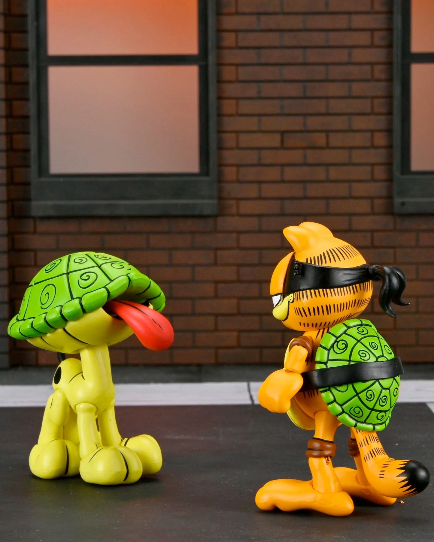 NECA TMNT Archie Comics x Garfield Ultimate Garfello w/ Odie