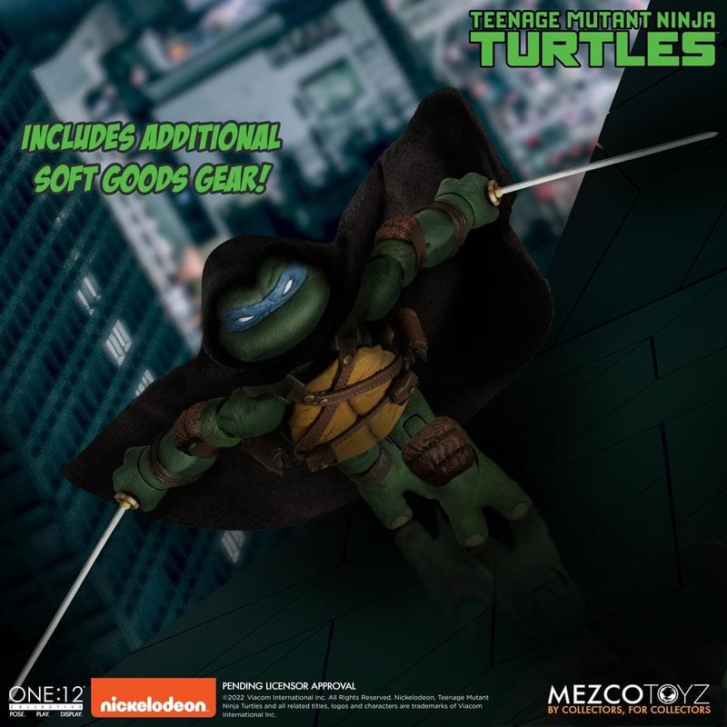 Mezco One:12 Teenage Ninja Turtles Deluxe Set