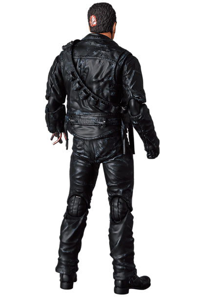 MAFEX T-800 (T2: Battle Damaged) 2do Pago